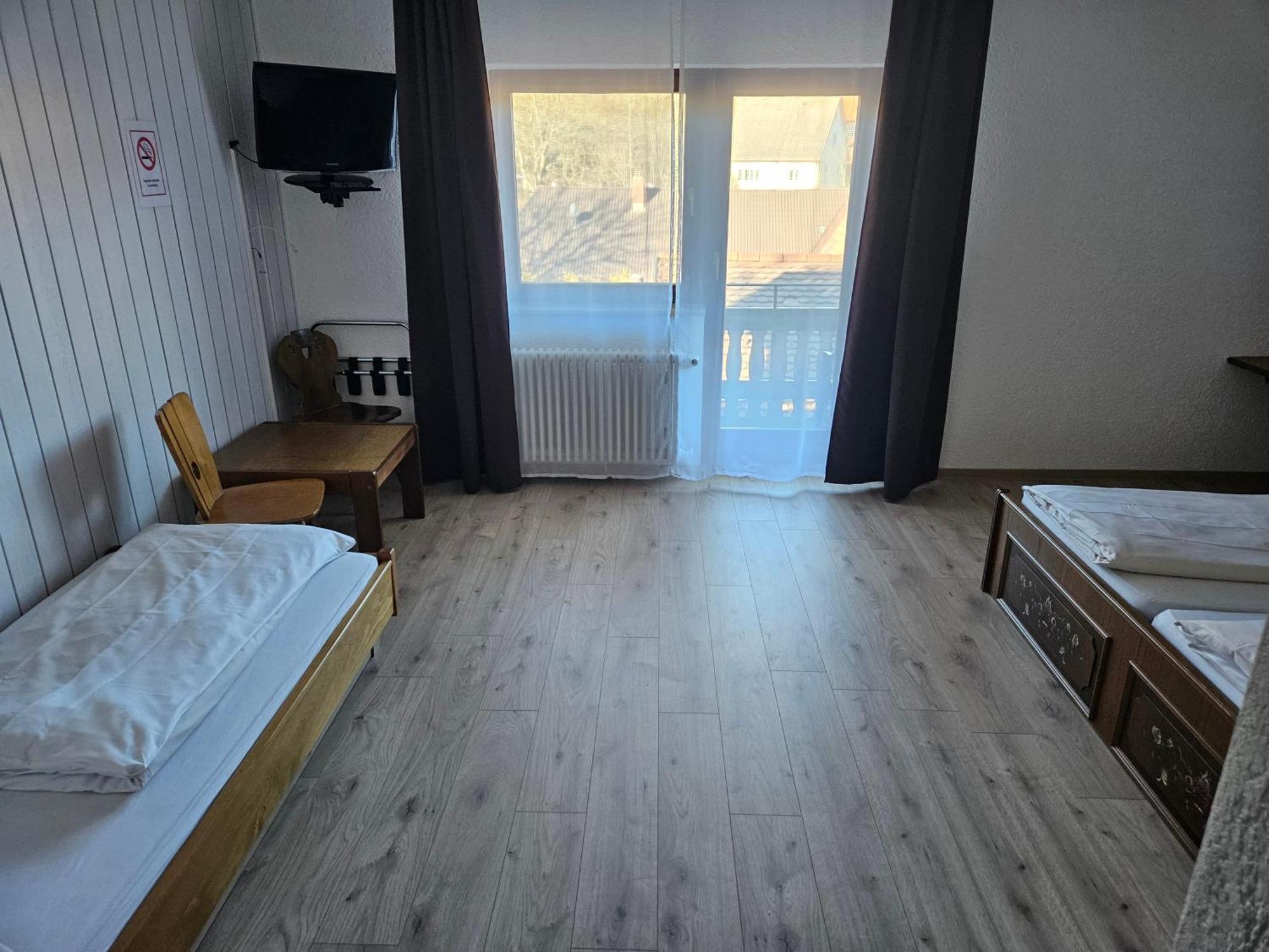 Alemannenhof Hotel Engel Rickenbach  Экстерьер фото